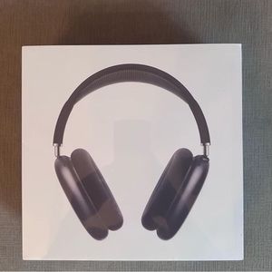 Apple AirPods Max Headphones Space Grey